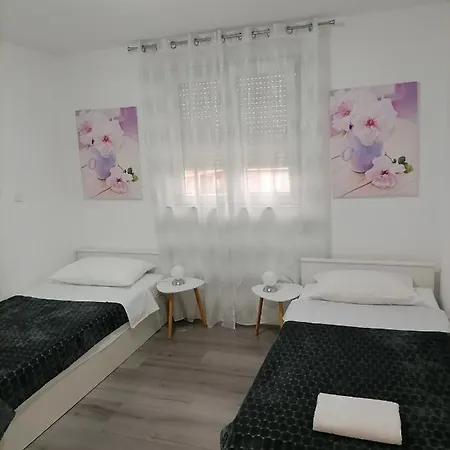 Stars Couette-café 4*